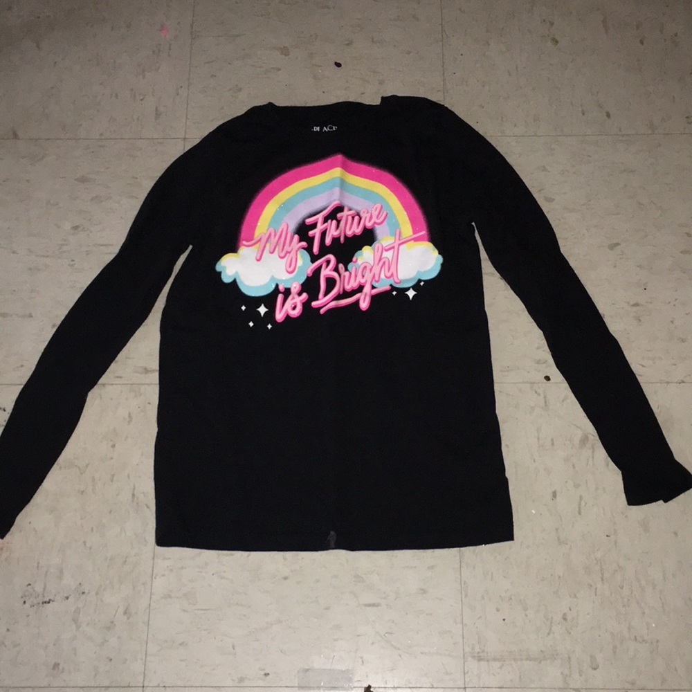 A long sleeve shirt